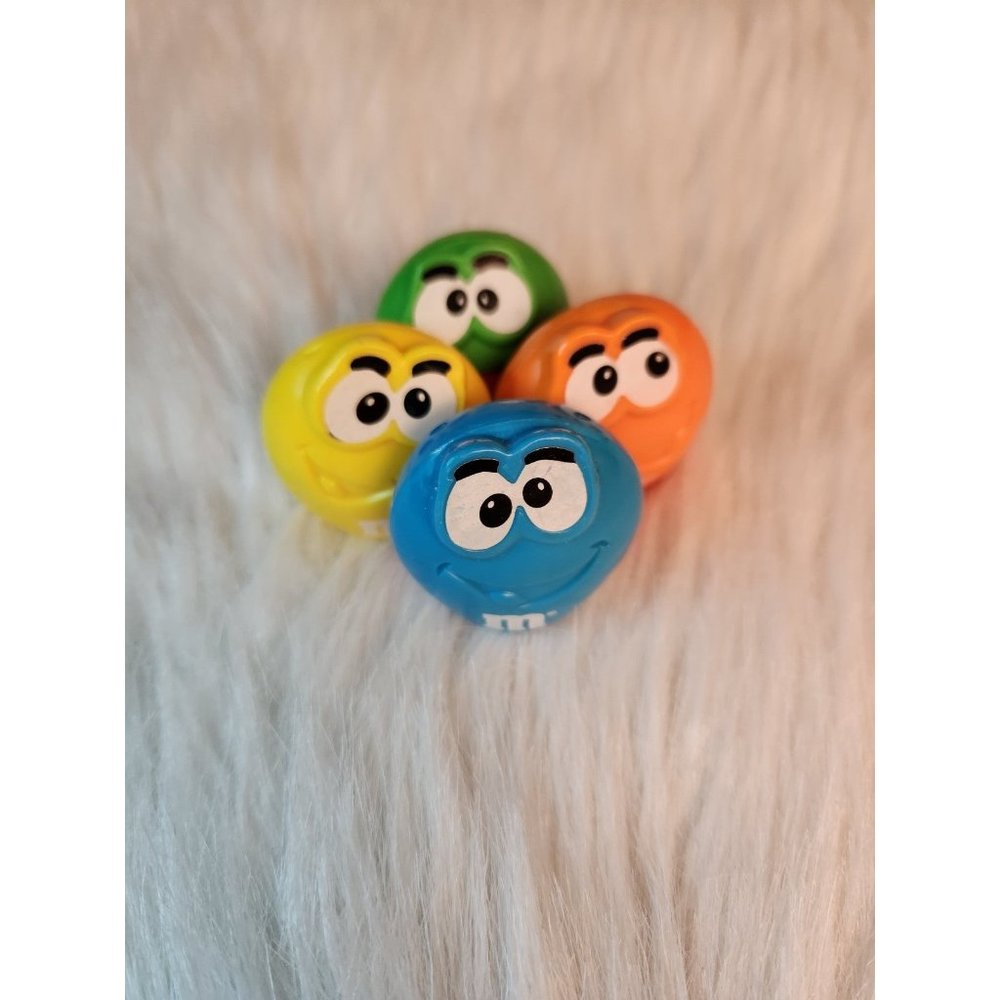 1990s M&Ms Pull Racer Burger King Kids Toy